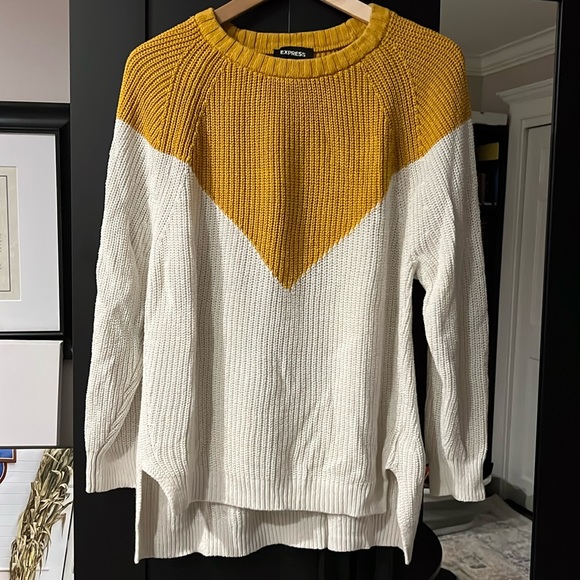 Sweaters - Express XS fall golden yellow cream white oversized sweater women’s
